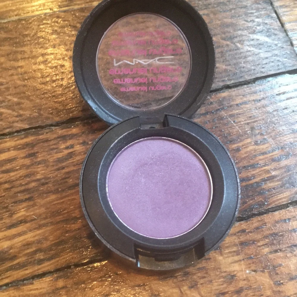 MAC Cosmetics super used pale